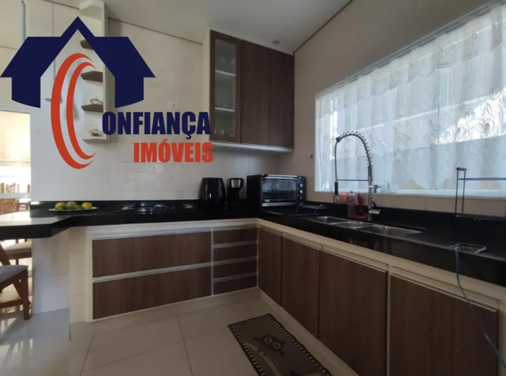 Casa, 3 quartos, 250 m² - Foto 15