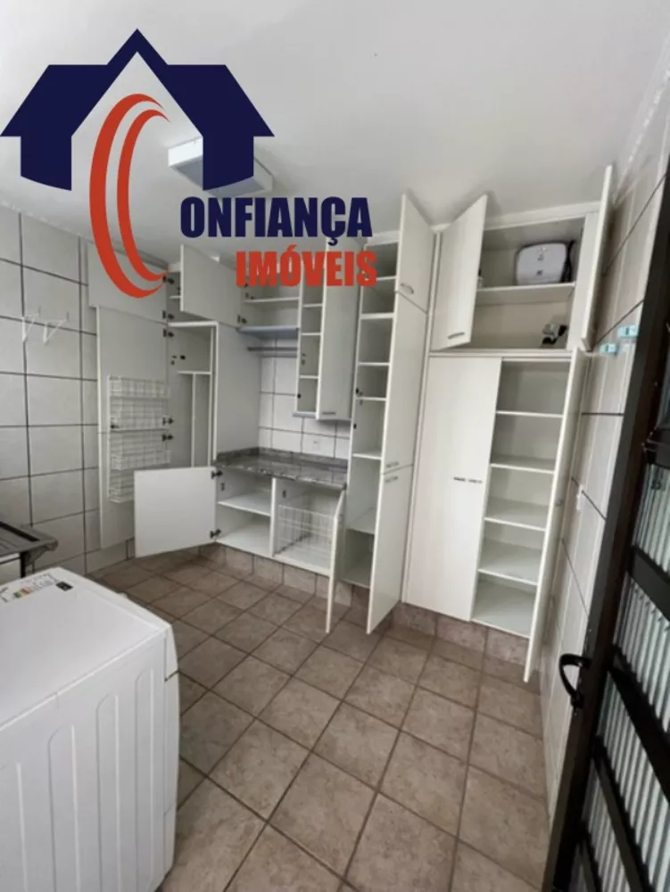 Casa, 3 quartos, 290 m² - Foto 1