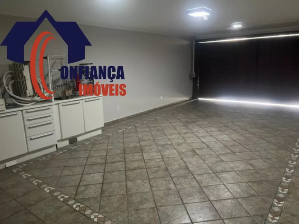 Casa, 3 quartos, 290 m² - Foto 2
