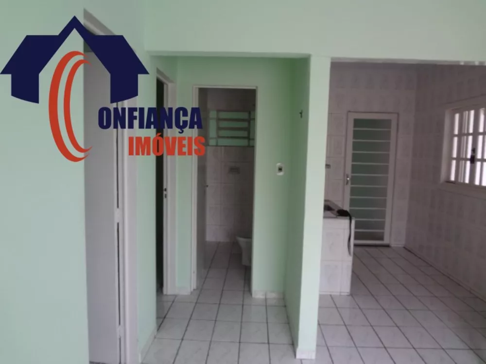 Casa, 2 quartos, 200 m² - Foto 1