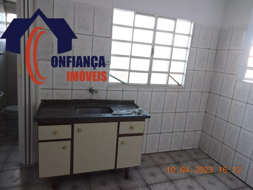 Casa, 2 quartos, 200 m² - Foto 4