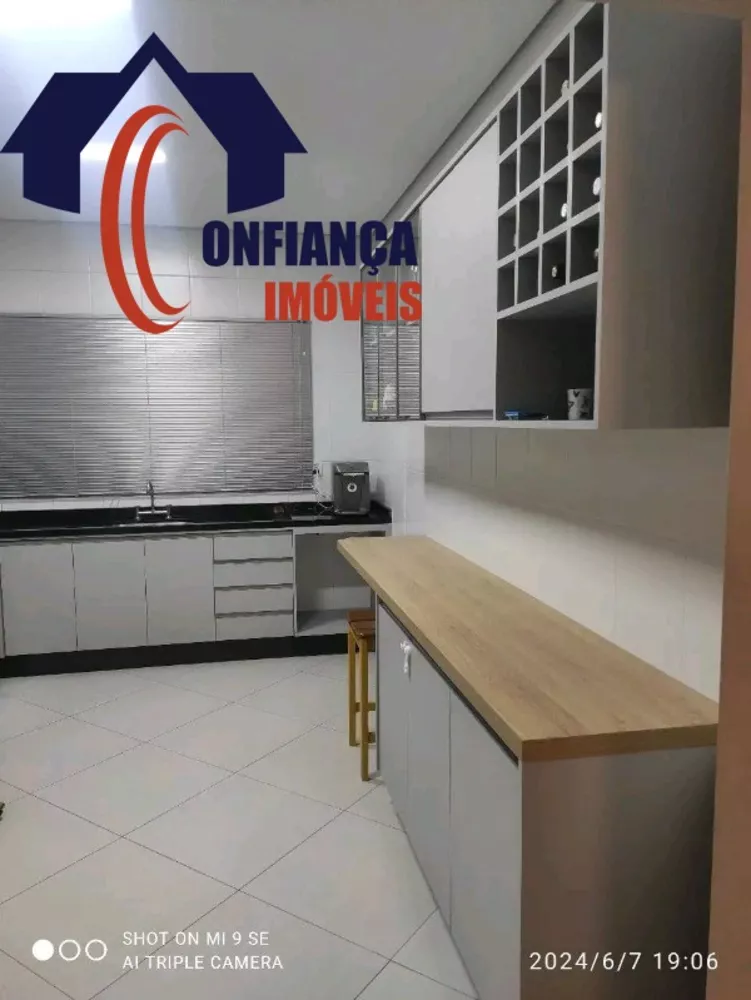 Casa, 3 quartos, 360 m² - Foto 3