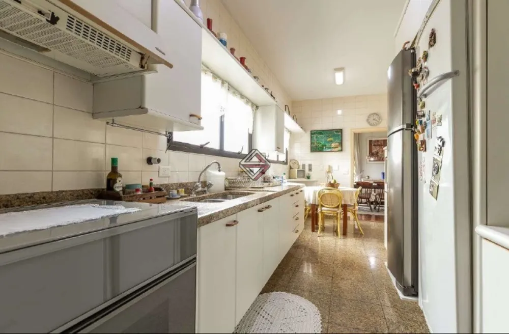 Apartamento, 4 quartos, 242 m² - Foto 11