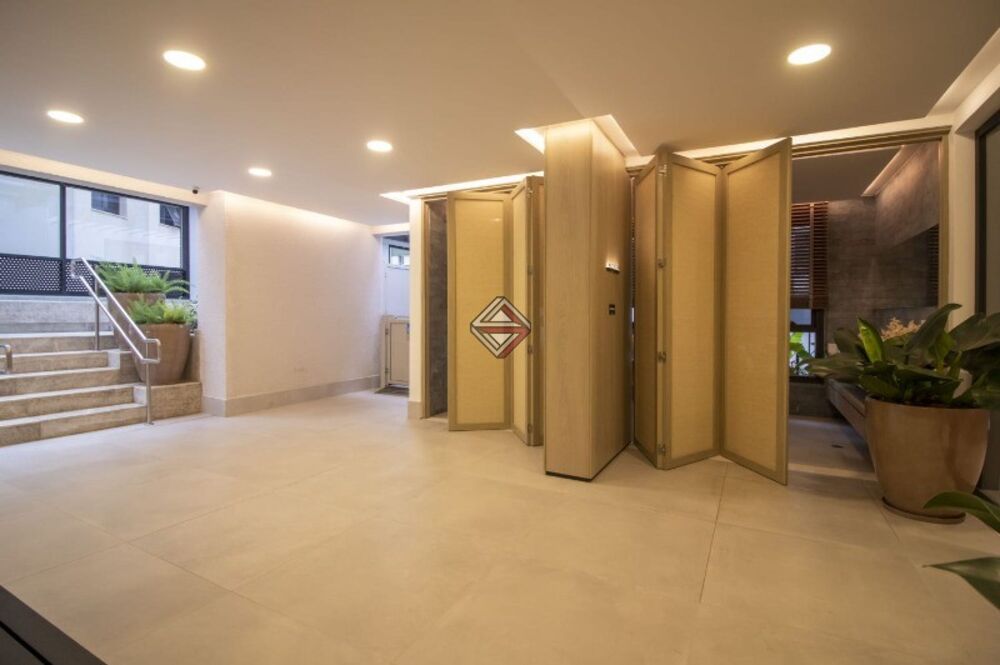 Apartamento, 4 quartos, 375 m² - Foto 1