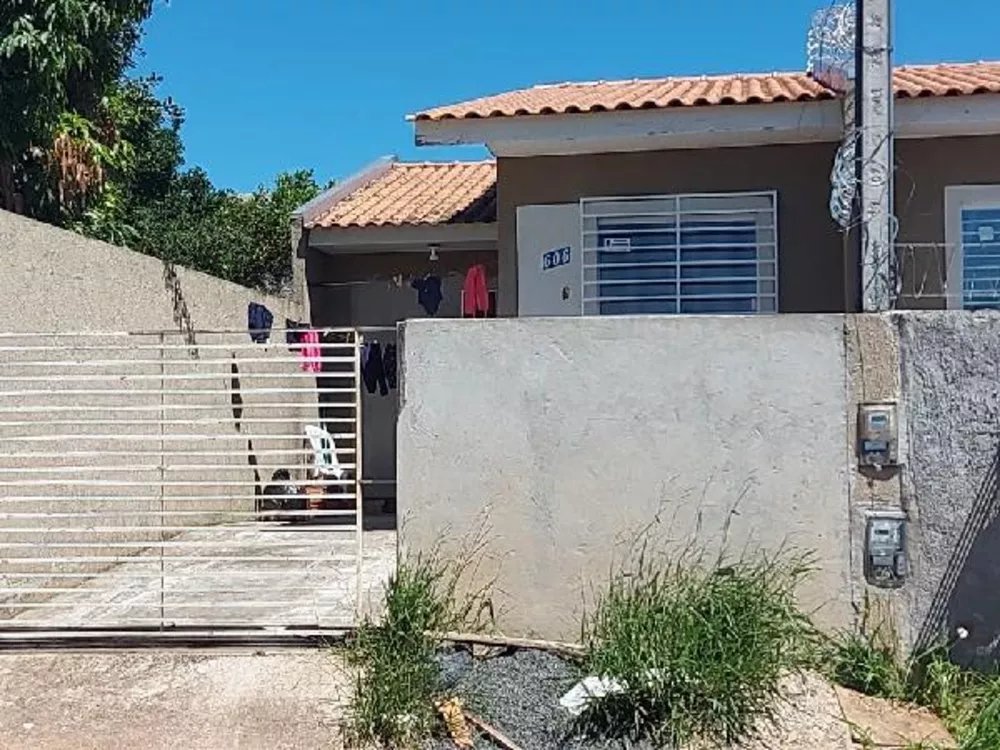 Casa à venda com 2 quartos, 81m² - Foto 1