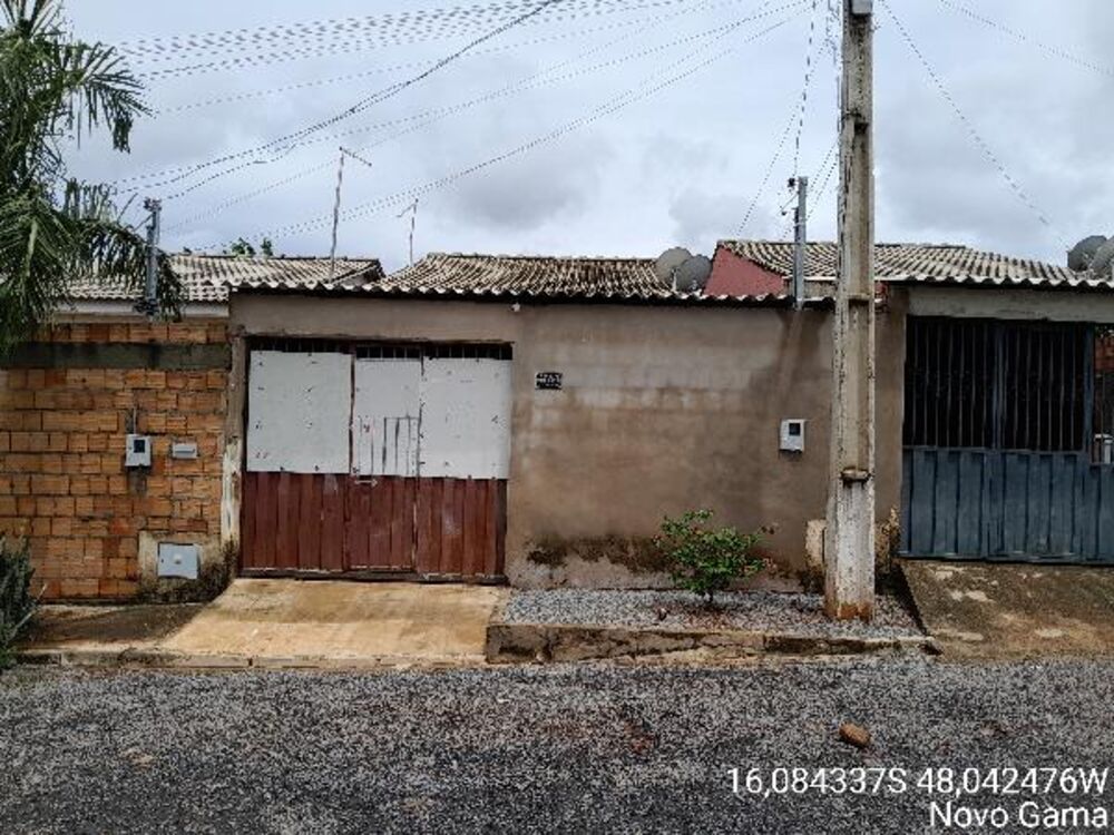 Casa à venda com 2 quartos, 130m² - Foto 1
