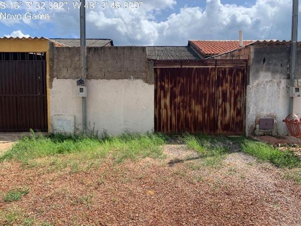 Casa à venda com 2 quartos, 180m² - Foto 1