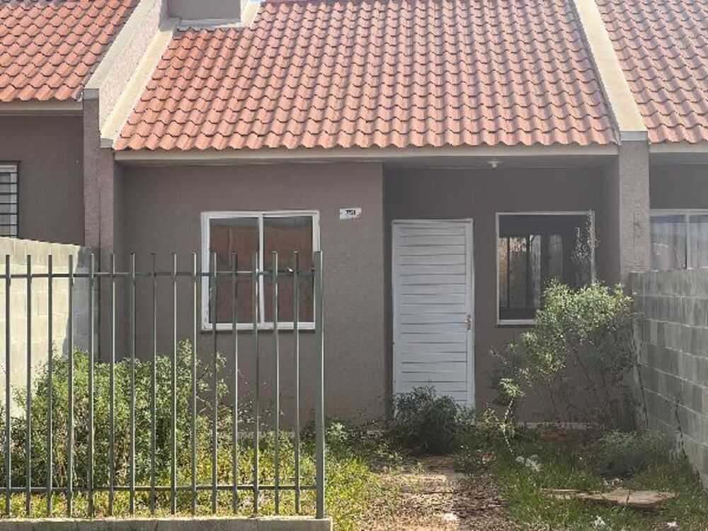 Casa à venda com 2 quartos, 103m² - Foto 1