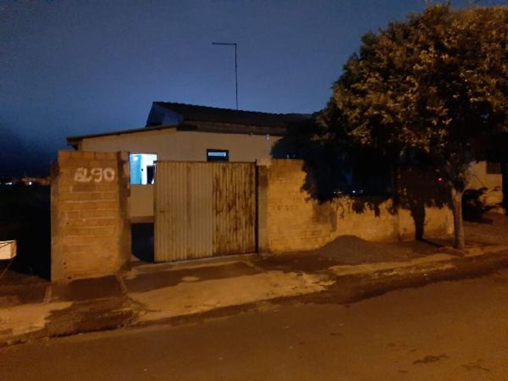 Casa à venda com 1 quarto, 263m² - Foto 1