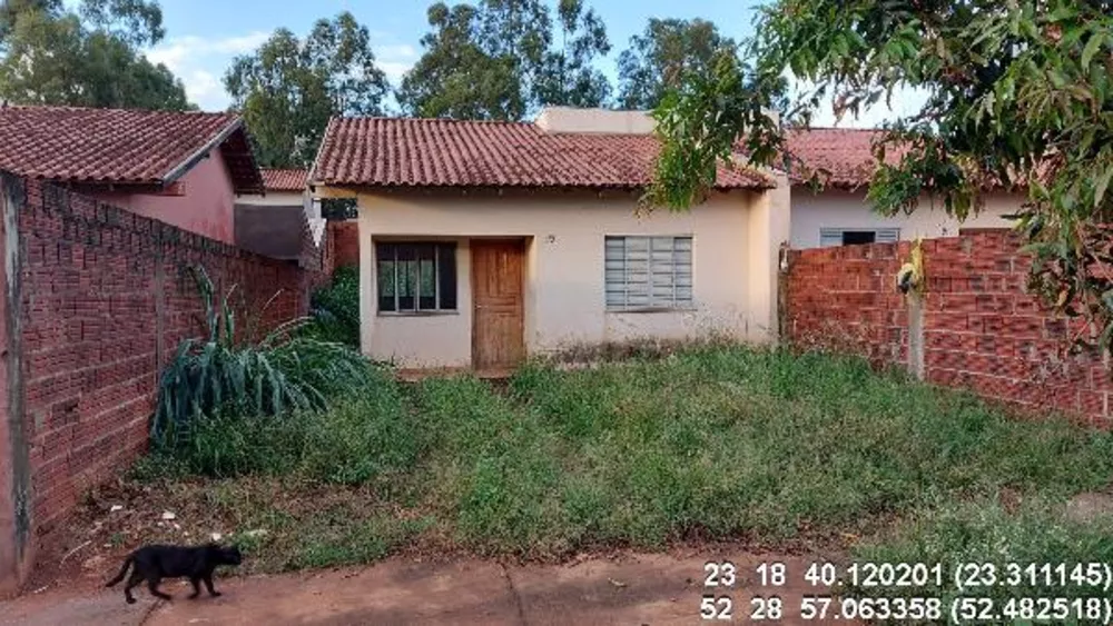 Casa à venda com 2 quartos, 182m² - Foto 1