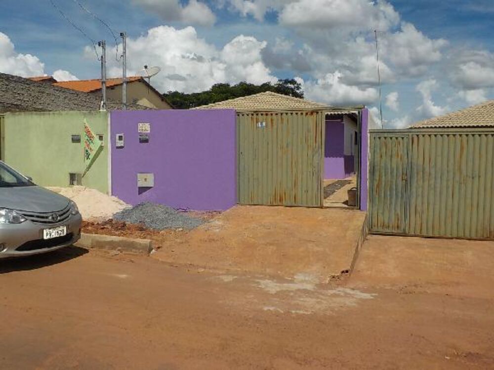 Casa à venda com 2 quartos, 130m² - Foto 1