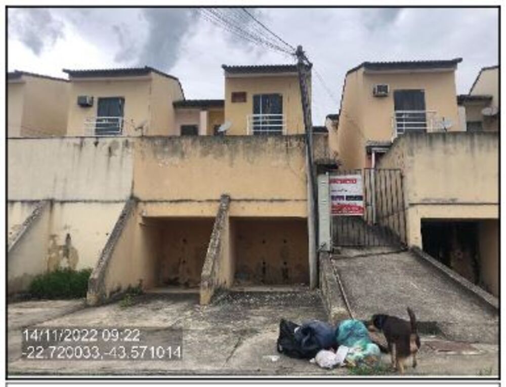 Casa à venda com 2 quartos, 90m² - Foto 1