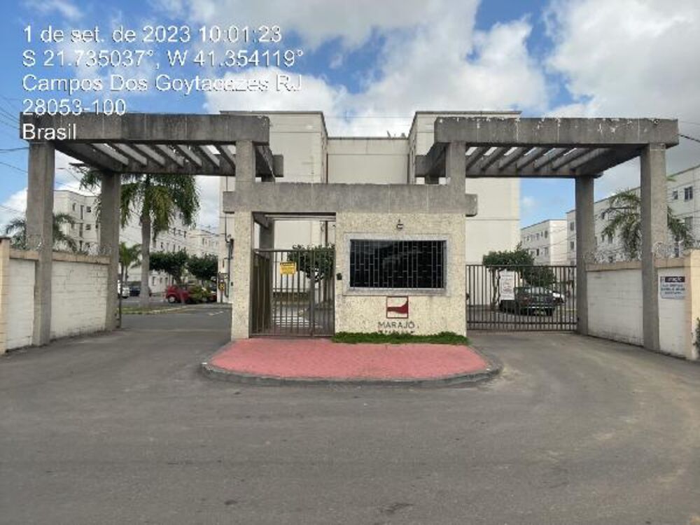 Apartamento à venda com 2 quartos, 75m² - Foto 1