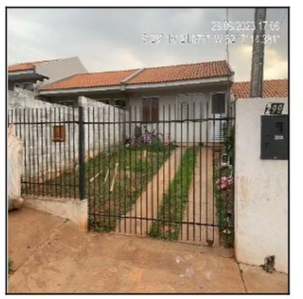 Casa à venda com 2 quartos, 144m² - Foto 1