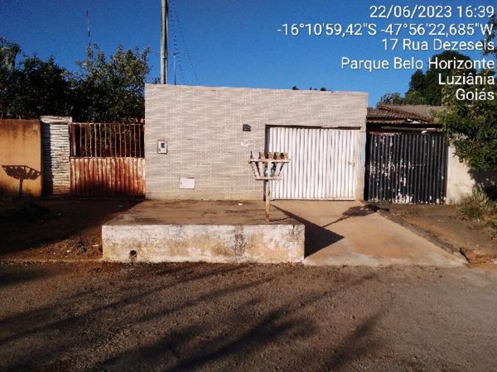 Casa à venda com 2 quartos, 180m² - Foto 1