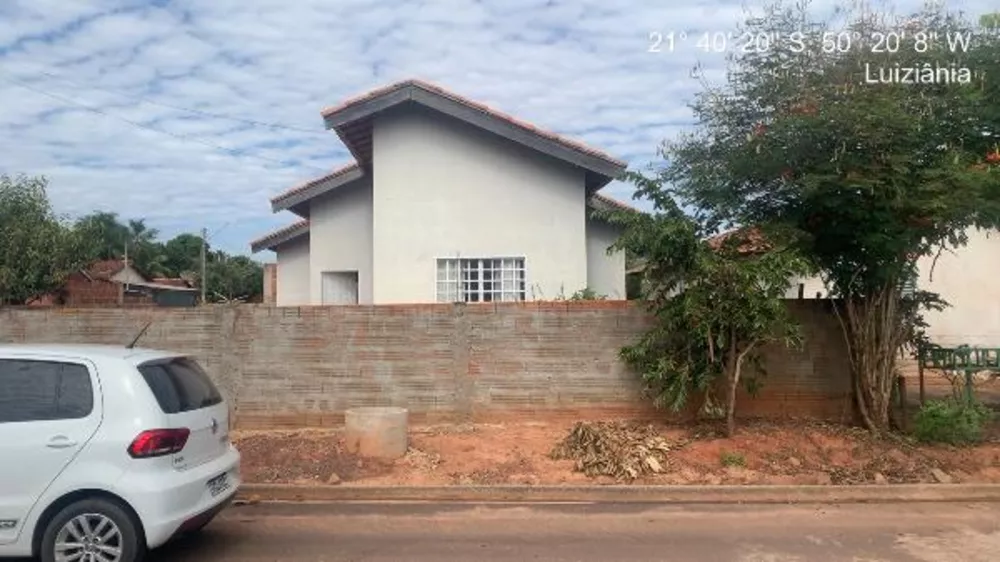 Terreno à venda com 2 quartos, 224m² - Foto 1