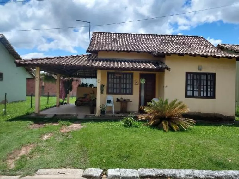 Casa à venda com 2 quartos, 300m² - Foto 1