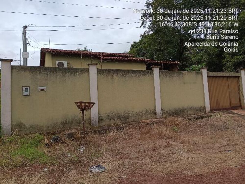 Casa à venda com 3 quartos, 392m² - Foto 1