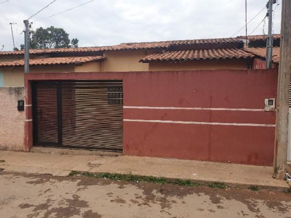 Casa à venda com 2 quartos, 149m² - Foto 1