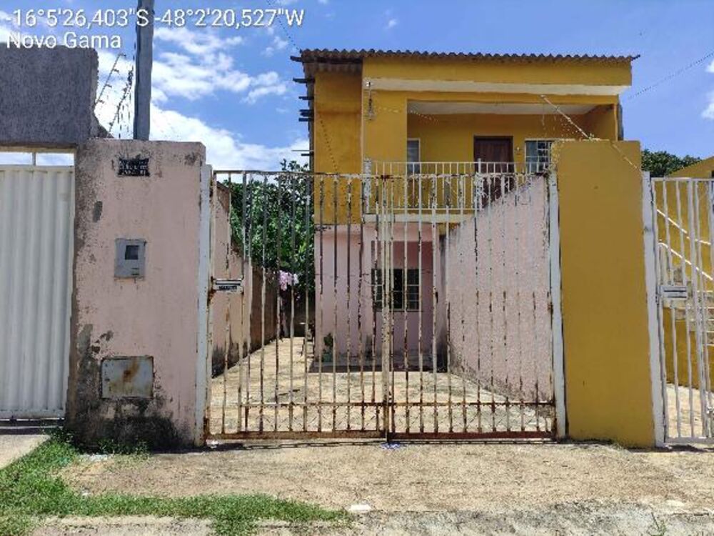 Casa à venda com 2 quartos, 89m² - Foto 1