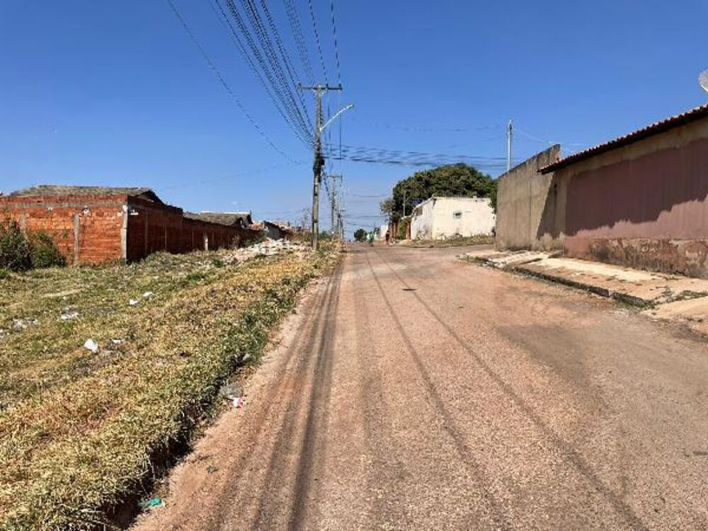 Casa à venda com 2 quartos, 202m² - Foto 1