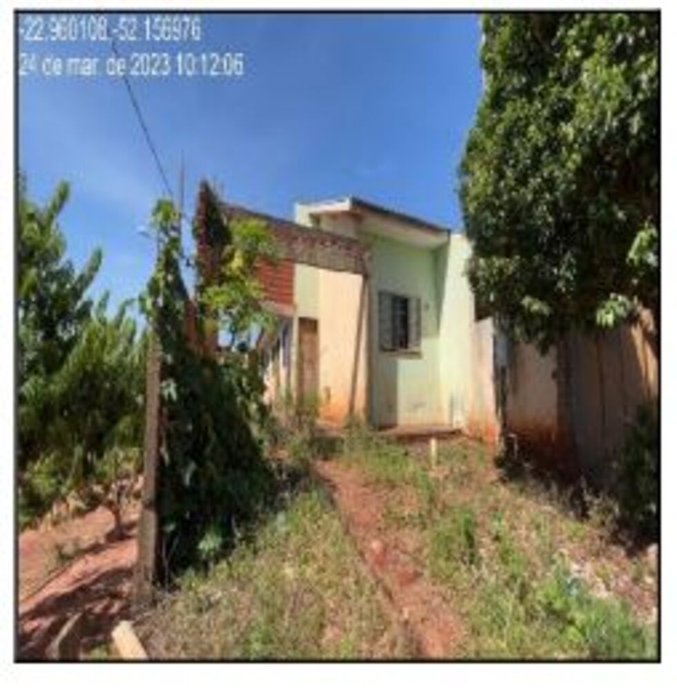 Casa à venda com 3 quartos, 154m² - Foto 1