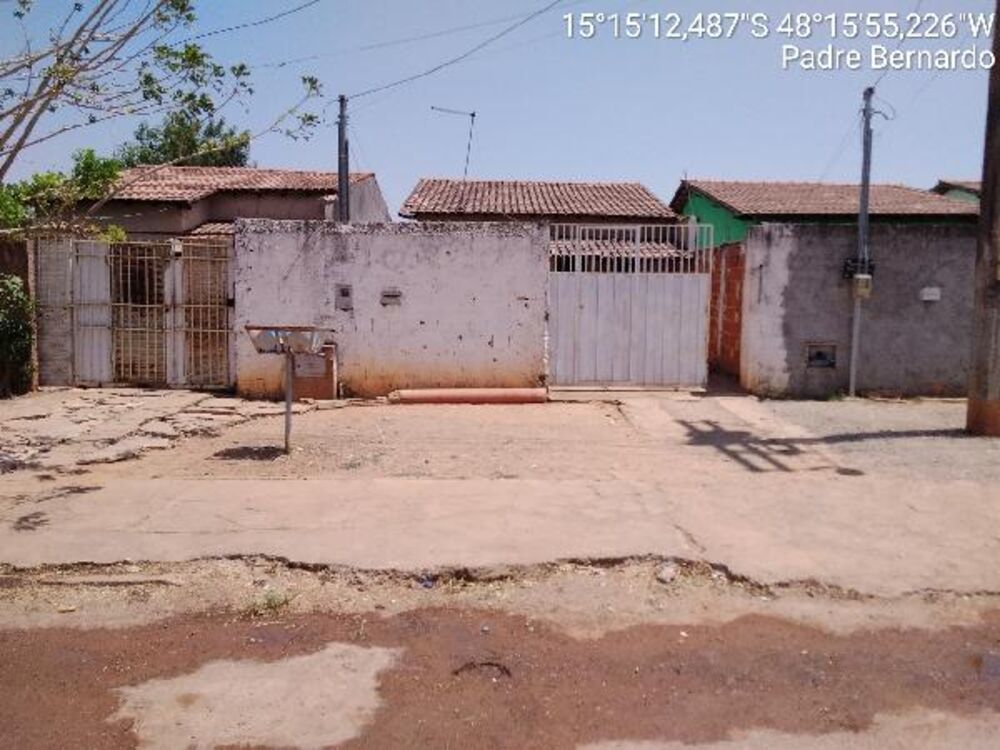 Casa à venda com 2 quartos, 144m² - Foto 1