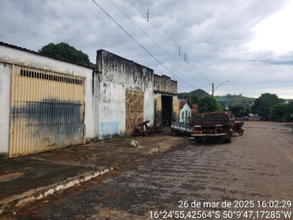 Prédio Inteiro à venda com 1 quarto, 393m² - Foto 1