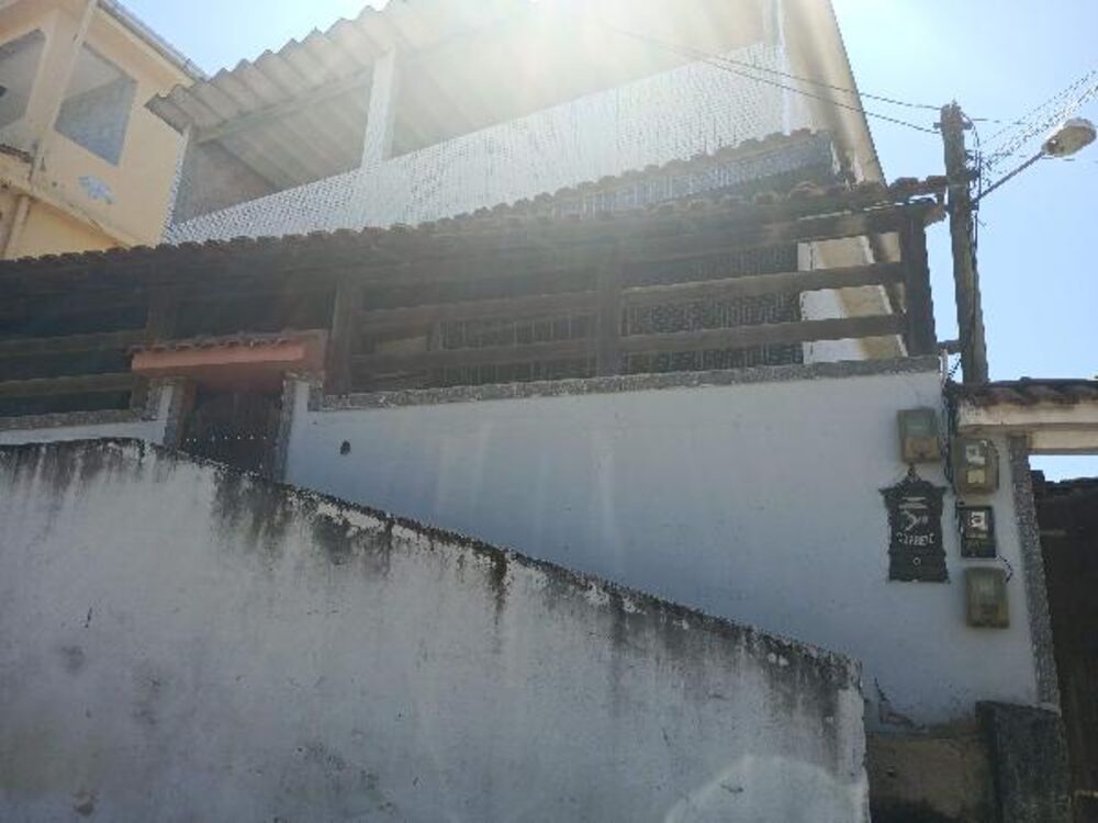 Casa à venda com 2 quartos, 110m² - Foto 1