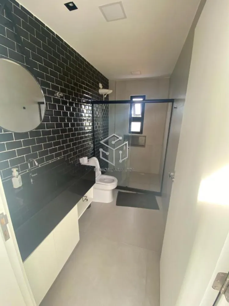 Casa, 4 quartos, 185 m² - Foto 1