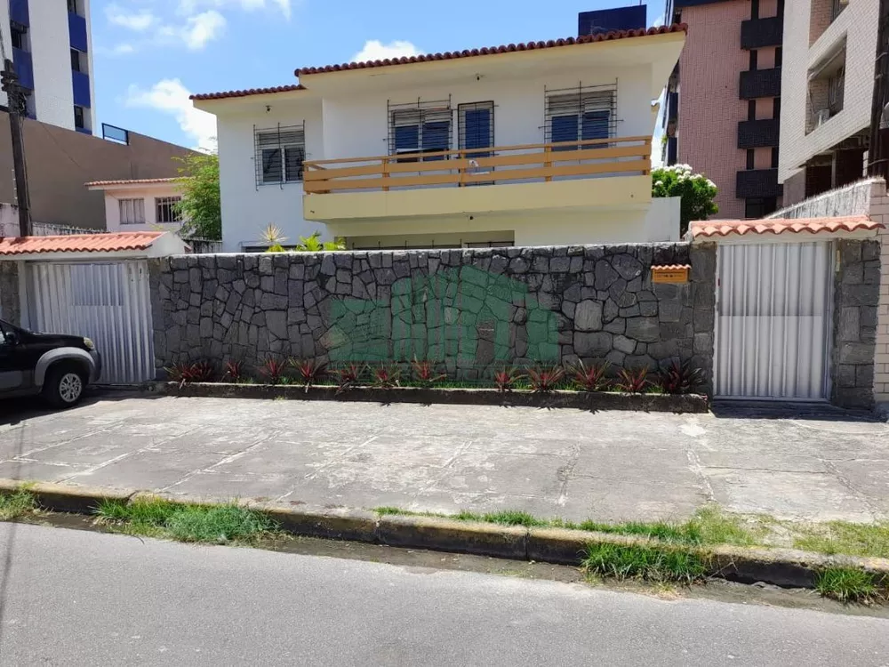 Casa à venda e aluguel com 5 quartos, 280m² - Foto 1