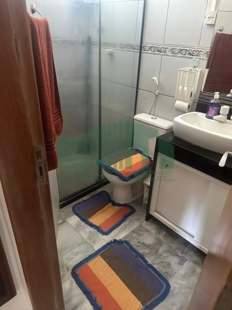 Apartamento à venda com 2 quartos, 75m² - Foto 13