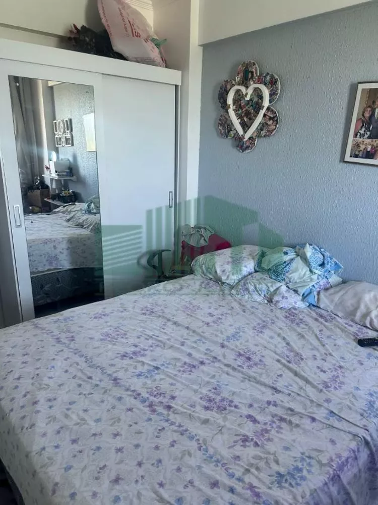 Apartamento à venda com 2 quartos, 75m² - Foto 10