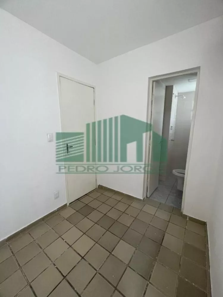 Apartamento à venda com 3 quartos, 56m² - Foto 2