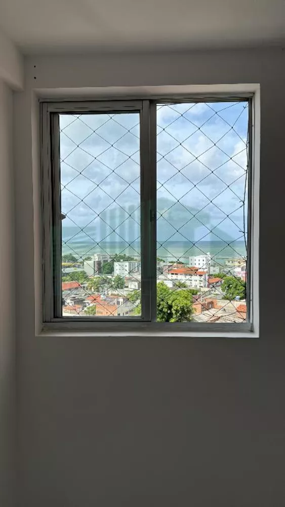 Apartamento à venda com 3 quartos, 67m² - Foto 2