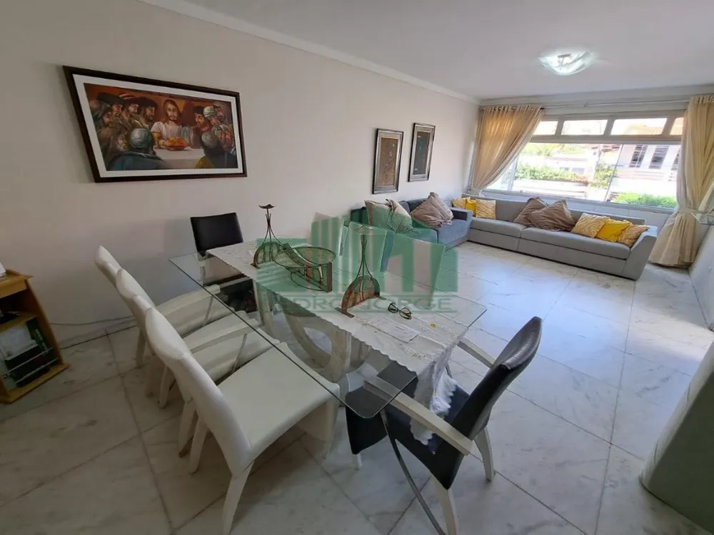 Casa, 4 quartos, 257 m² - Foto 1