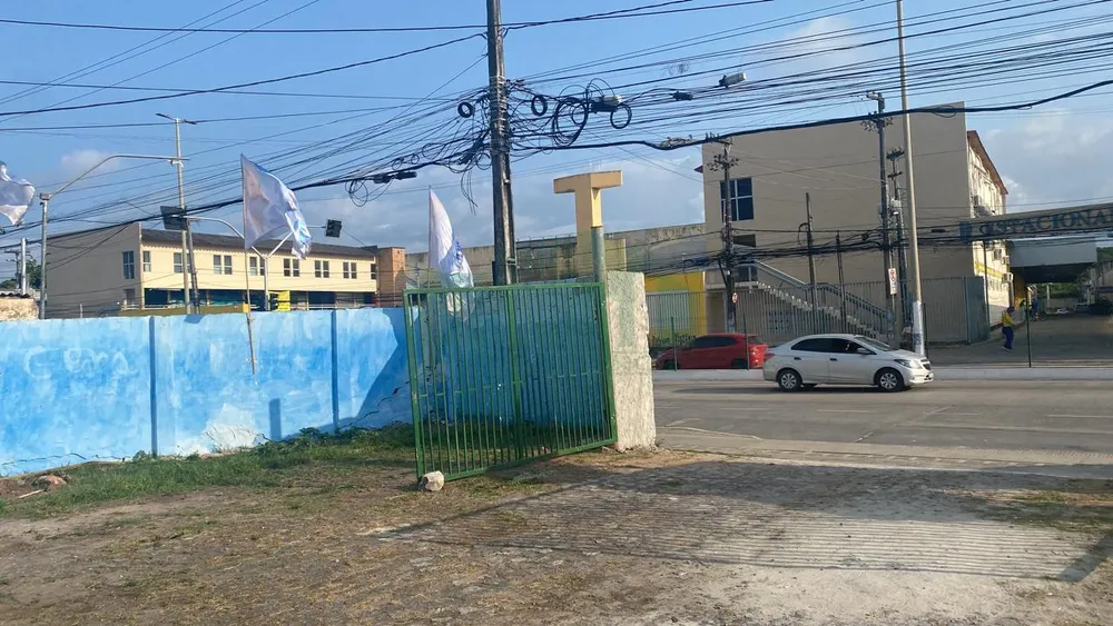 Loteamento e Condomínio, 2100 m² - Foto 4
