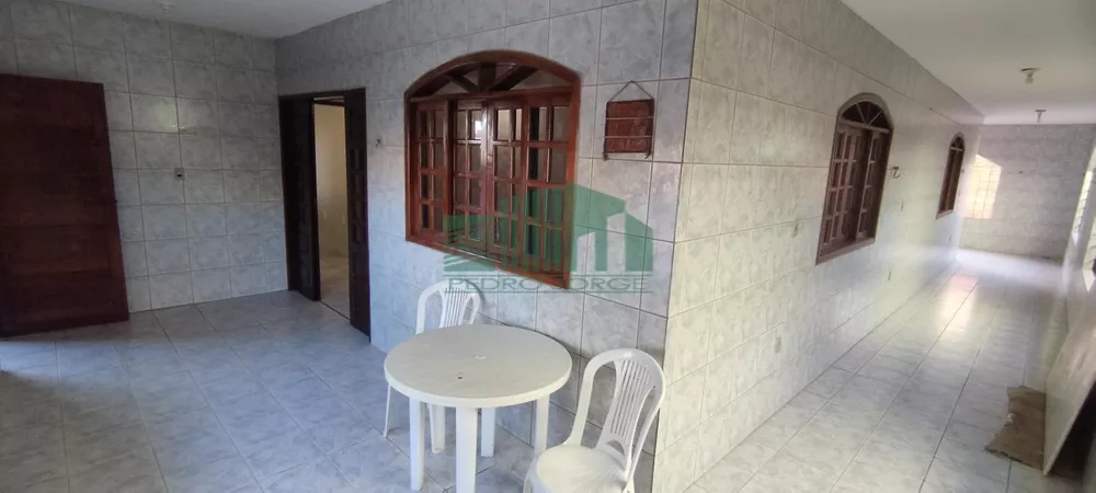 Casa à venda com 4 quartos, 244m² - Foto 4