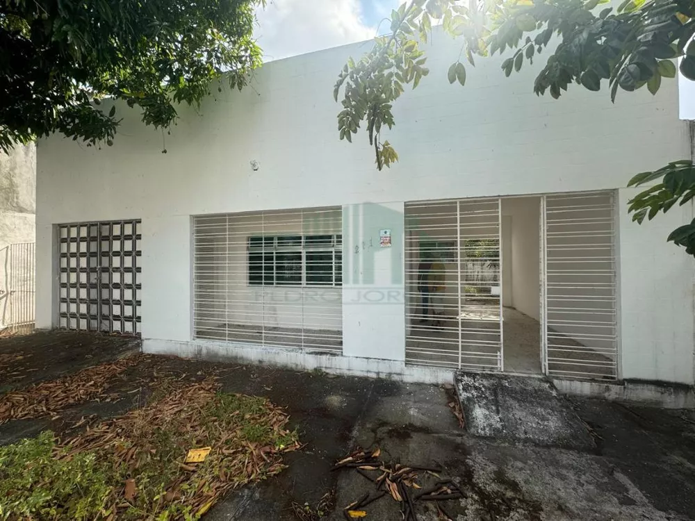 Casa para alugar com 3 quartos, 360m² - Foto 1