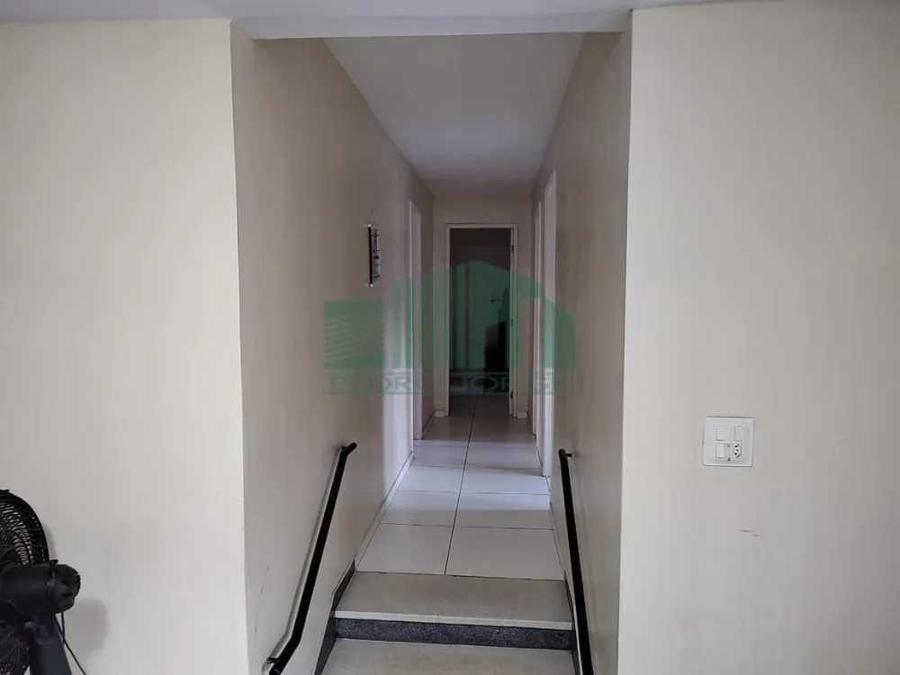 Casa, 5 quartos, 202 m² - Foto 3