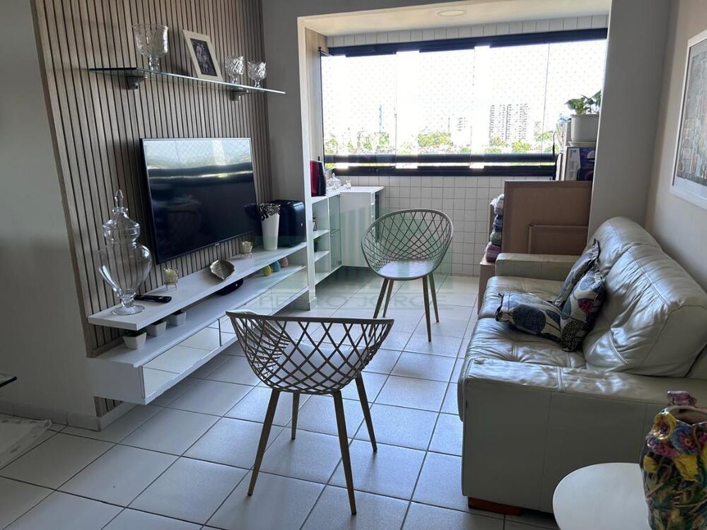 Apartamento à venda com 2 quartos, 55m² - Foto 1