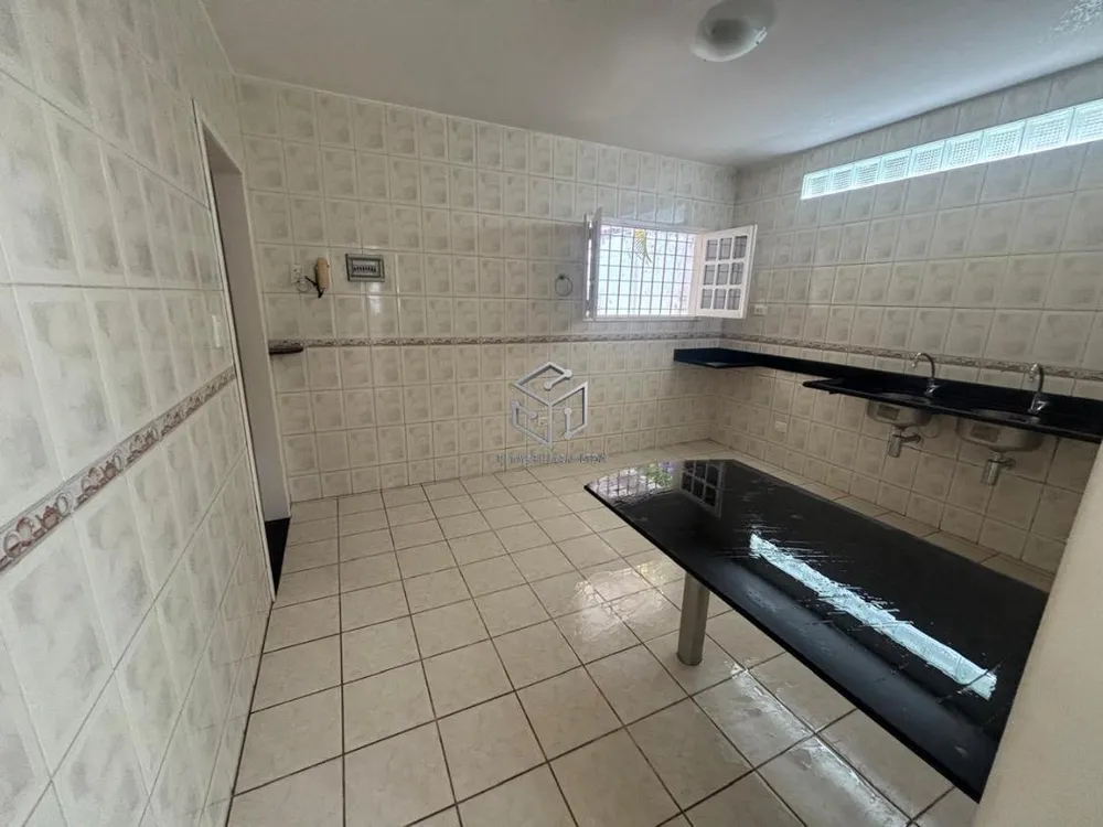 Casa, 4 quartos, 298 m² - Foto 2