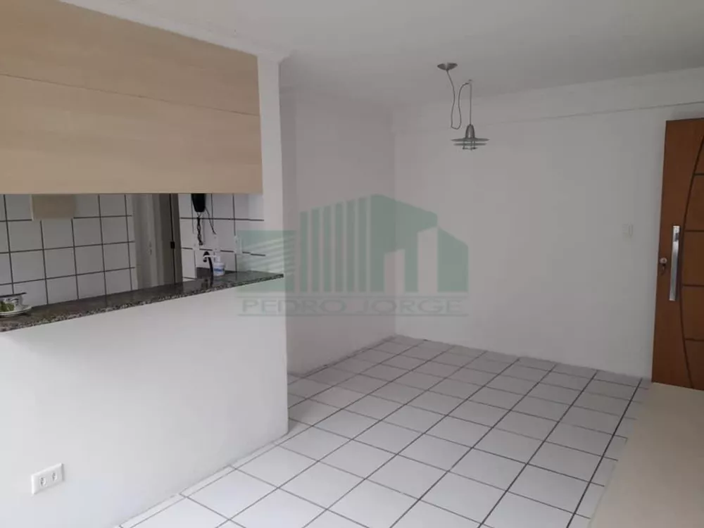 Apartamento para alugar com 2 quartos, 45m² - Foto 2