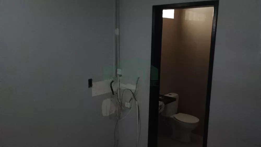 Conjunto Comercial-Sala à venda e aluguel com 1 quarto, 180m² - Foto 12