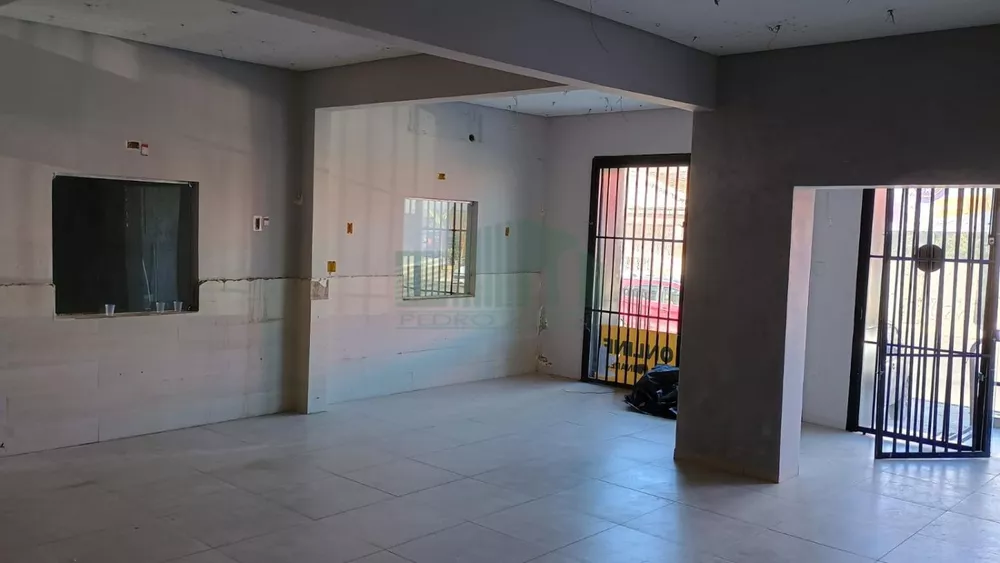 Conjunto Comercial-Sala à venda e aluguel com 1 quarto, 180m² - Foto 3