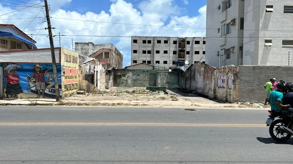 Loteamento e Condomínio, 250 m² - Foto 1