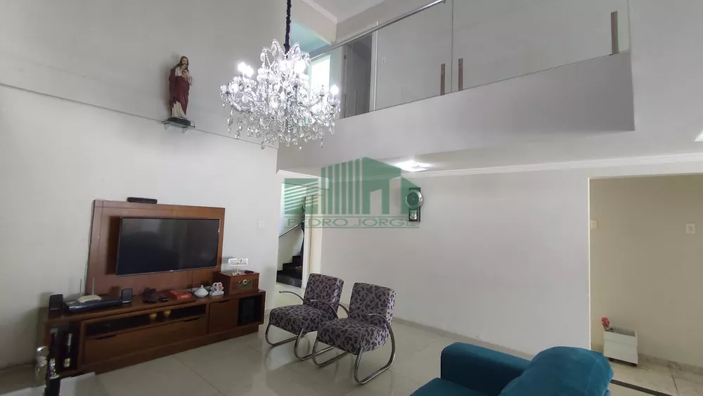 Casa à venda com 5 quartos, 400m² - Foto 2