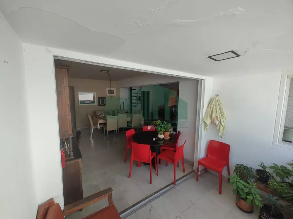 Apartamento à venda com 6 quartos, 330m² - Foto 4