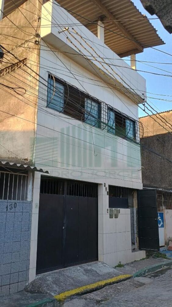 Casa à venda com 5 quartos, 120m² - Foto 1