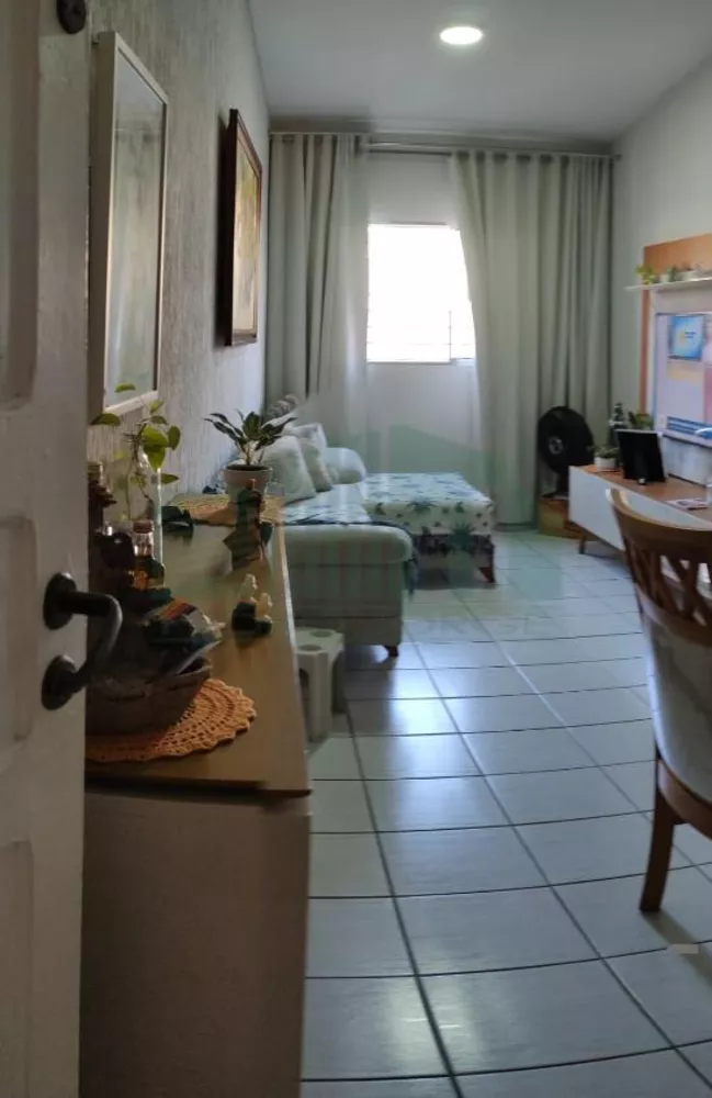 Apartamento à venda com 3 quartos, 61m² - Foto 2